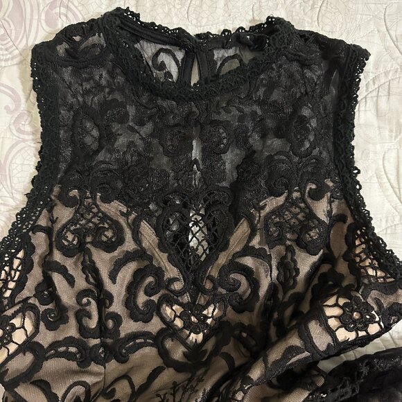 Women's Black Midi Lace Dress, Sleeveless, Small size - Picture 7 of 14